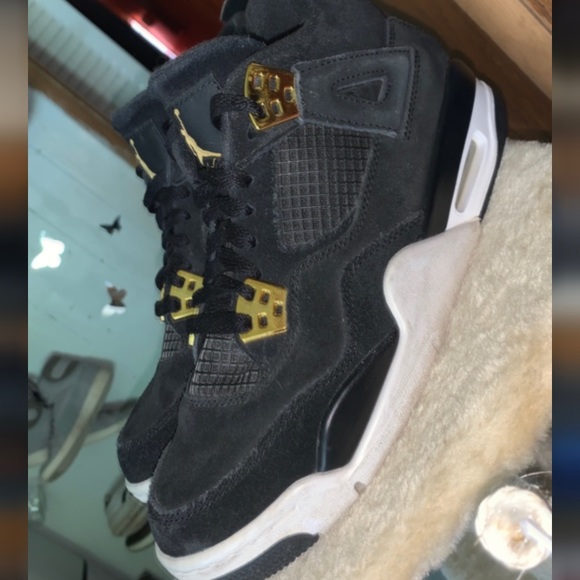 Jordan’s 4 Retro Royalty - Picture 1 of 3